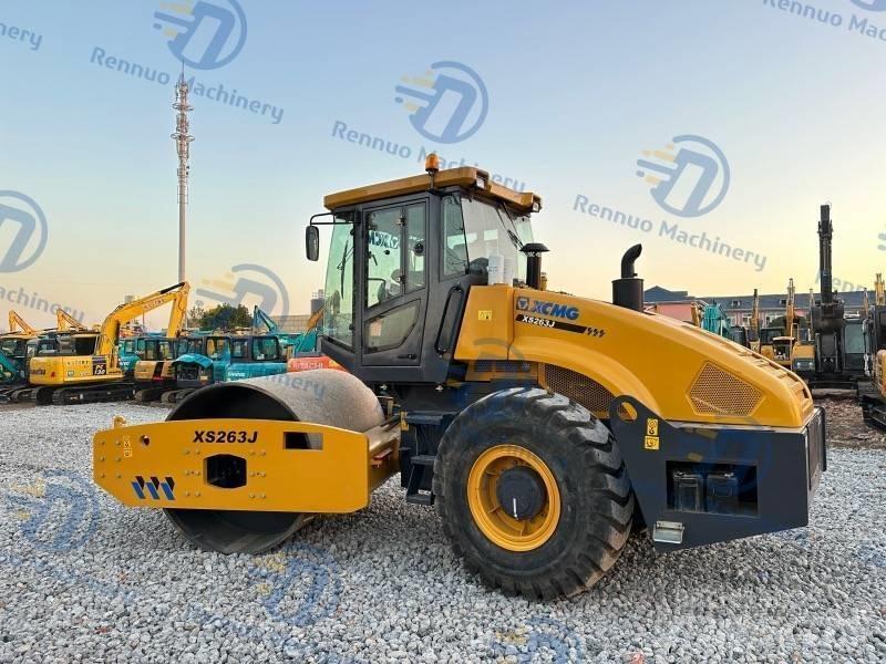 XCMG XS263J 振動ローラ