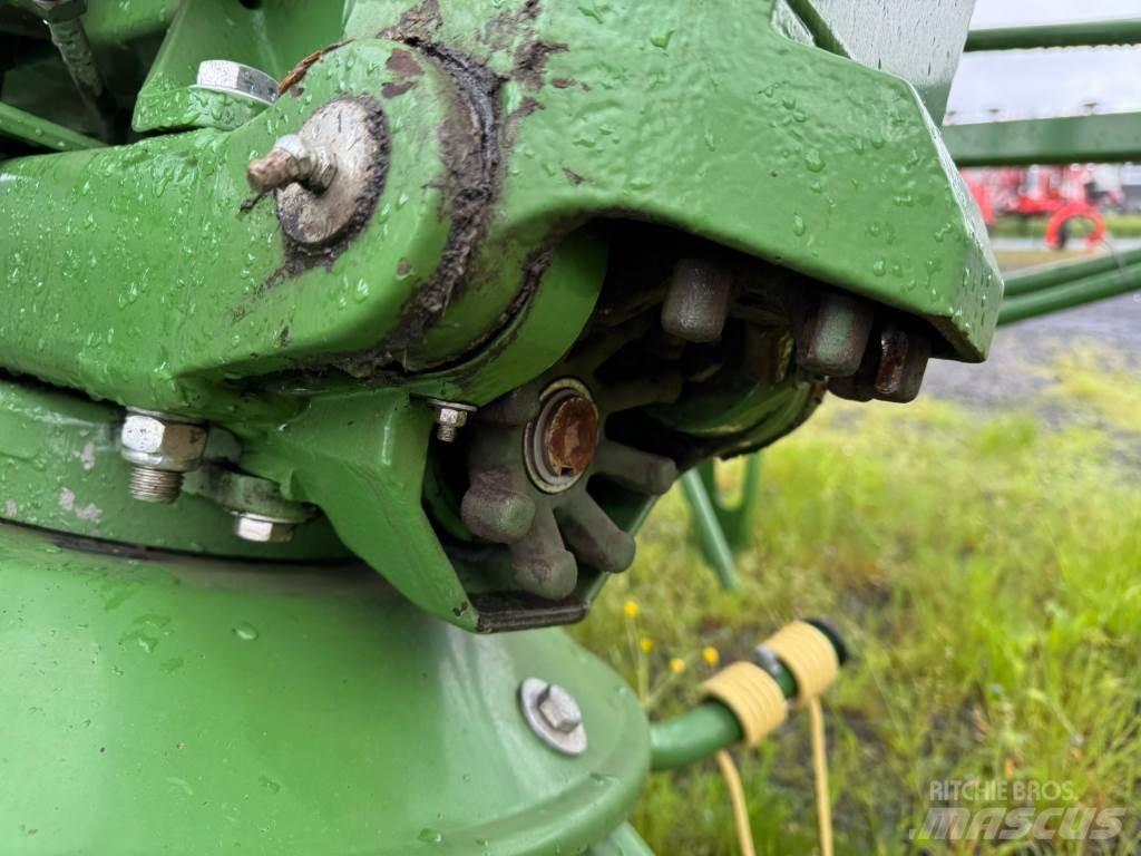 Krone KWT11.22/10 テッダー・テッダーレーキ
