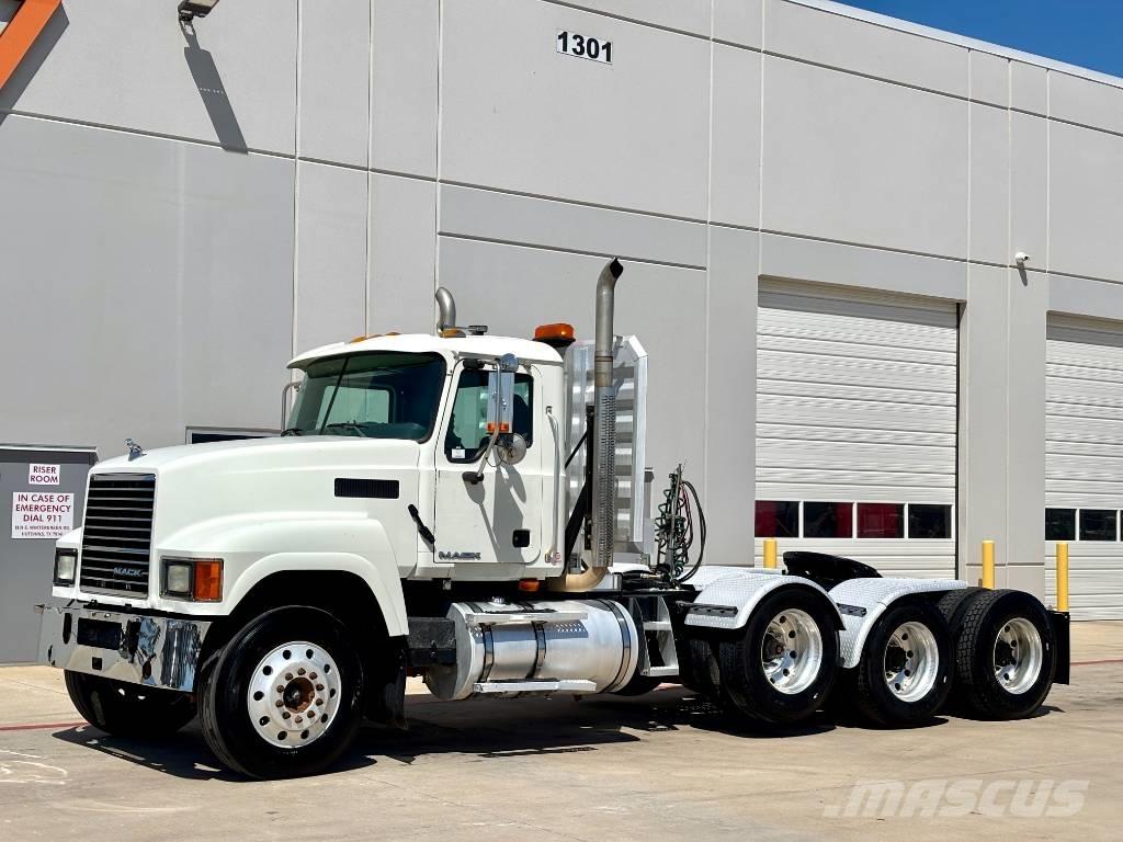 Mack CHU 613 中古トラクターヘッド | トレーラーヘッド