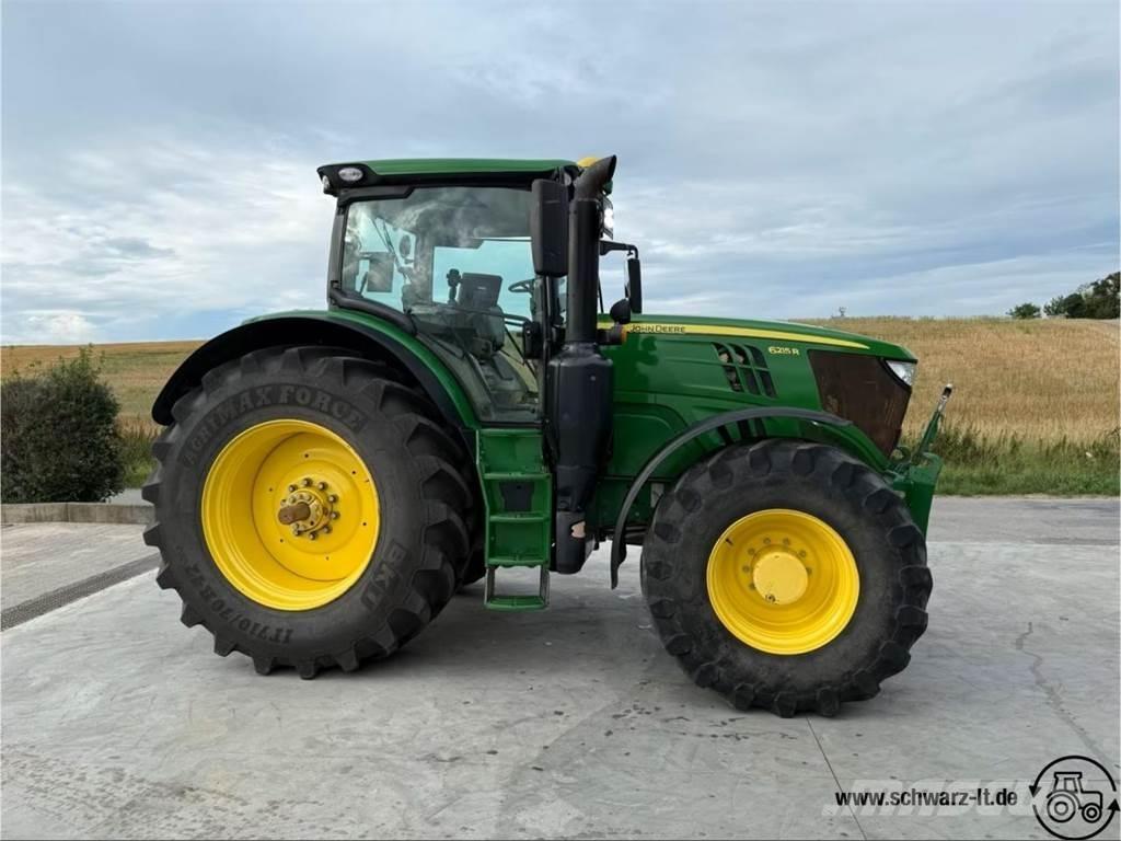 John Deere 6215R トラクター