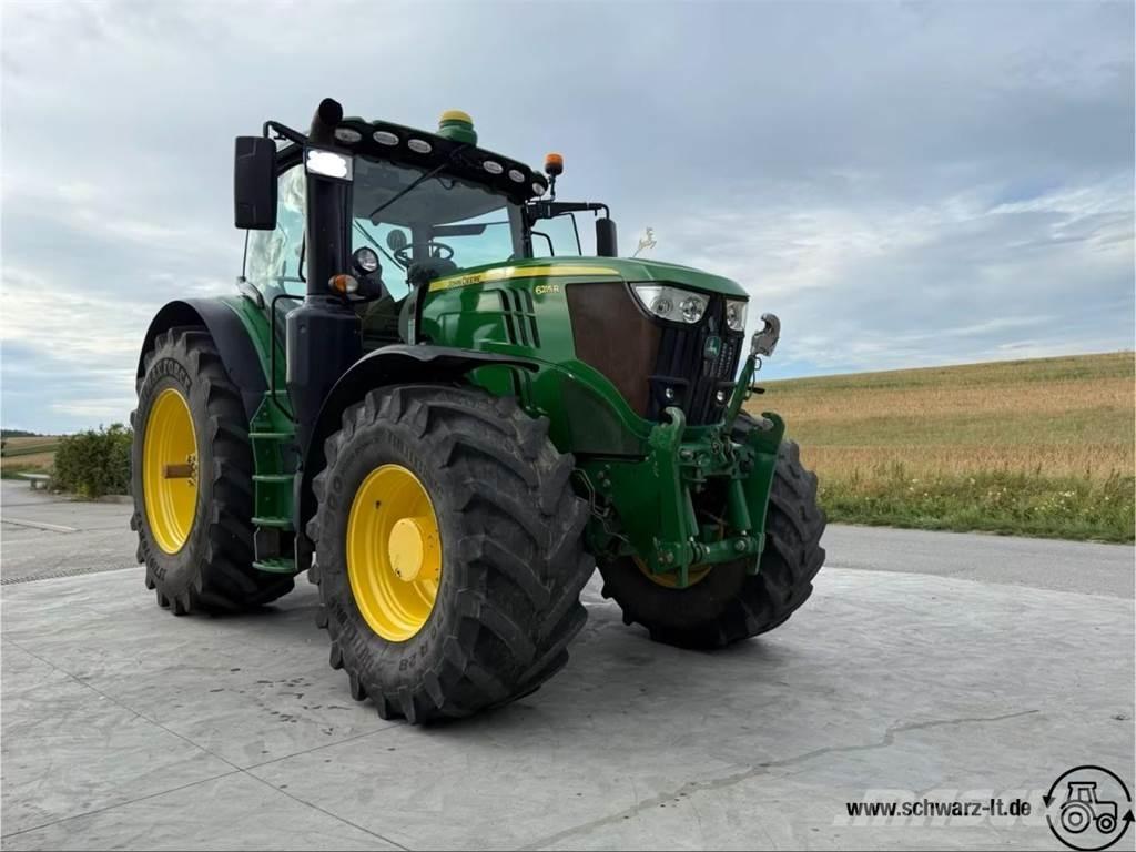 John Deere 6215R トラクター