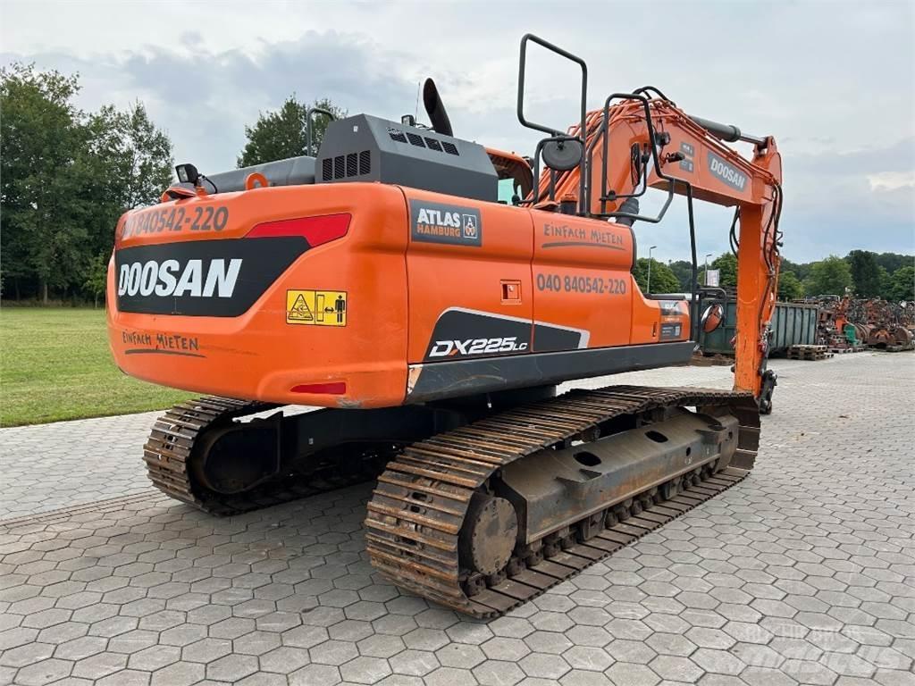 Doosan DX225LC-5 大型油圧ショベル12t以上（パワーショベル・ユンボ）