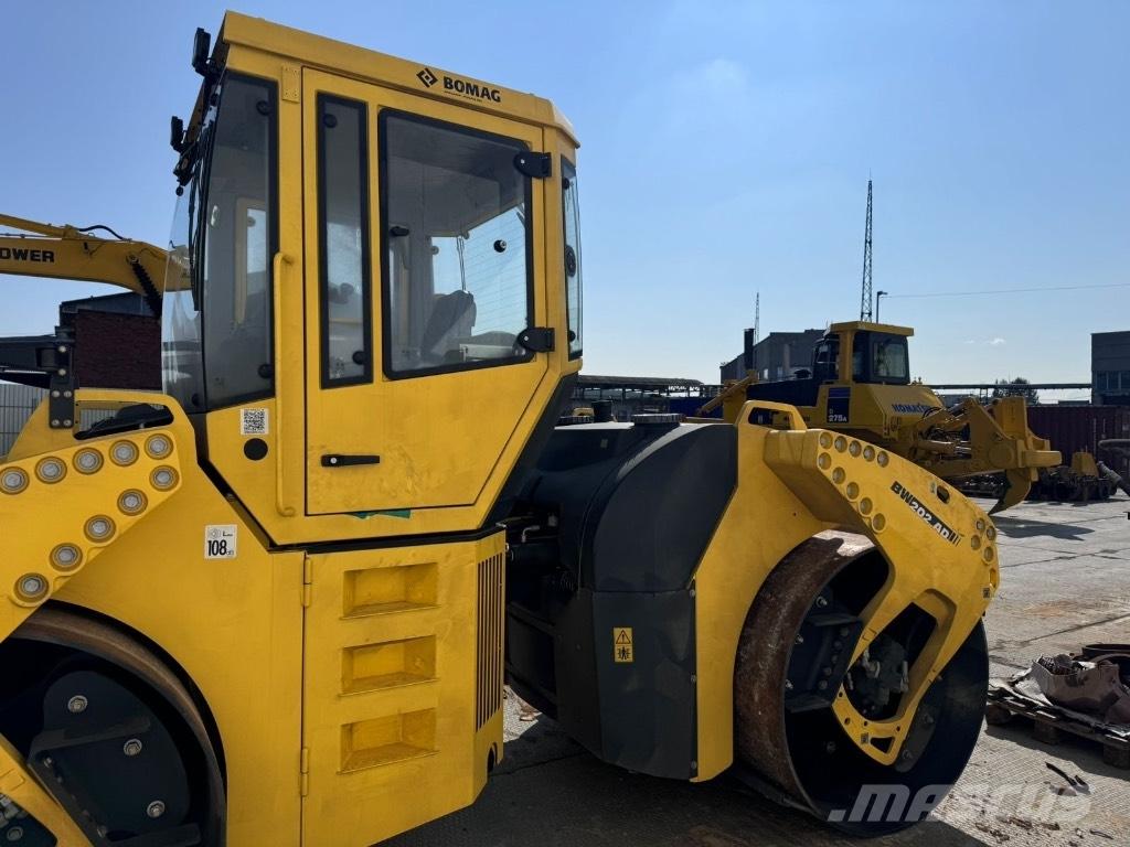 Bomag BW 202 AD-4 タンデムローラ