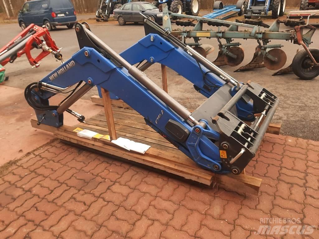 New Holland 675 LA フロントローダーとディガー