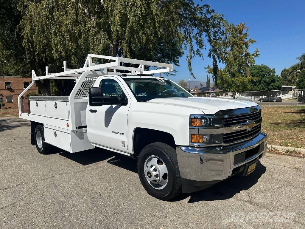 Chevrolet 3500 HD ピックアップ／ドロップサイド