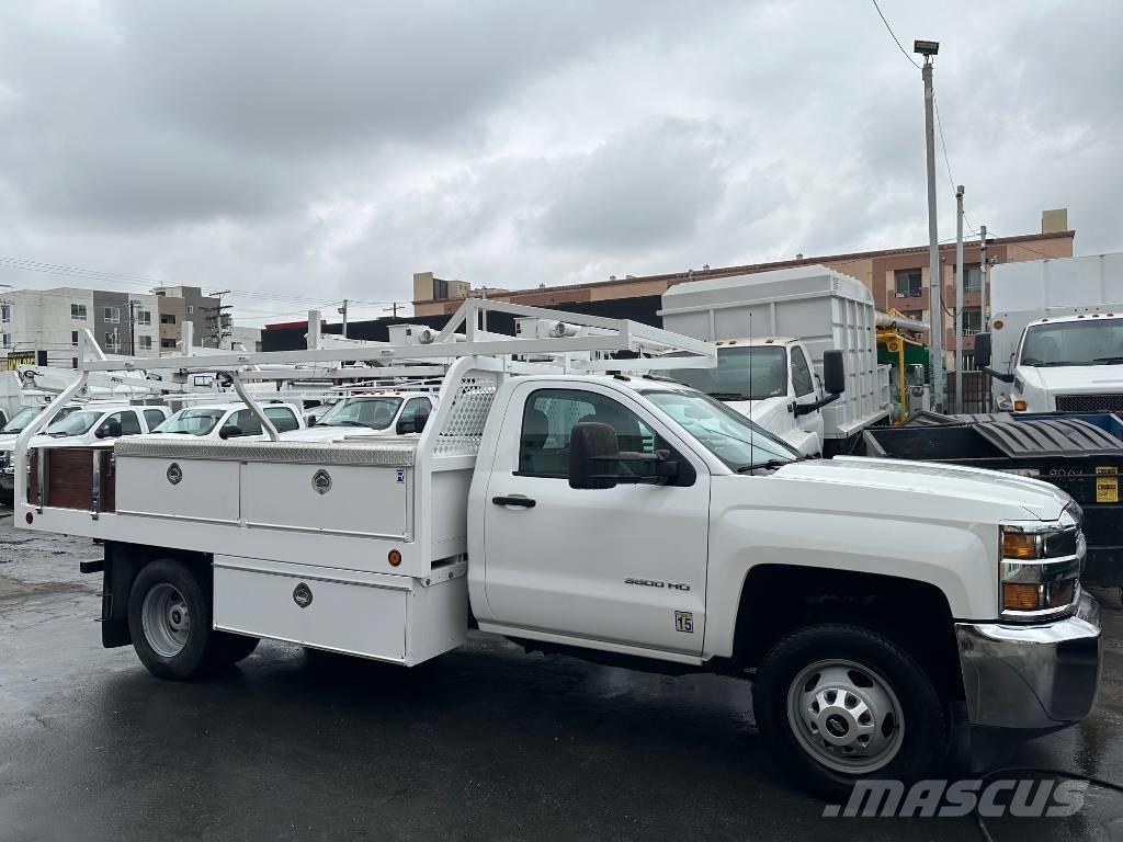 Chevrolet 3500 HD ピックアップ／ドロップサイド