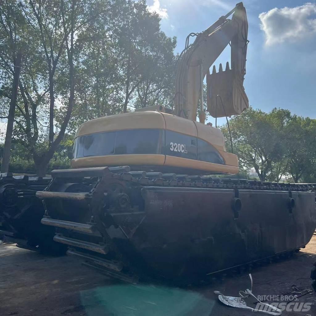 CAT 320 C 水陸両用油圧ショベル、ユンボ