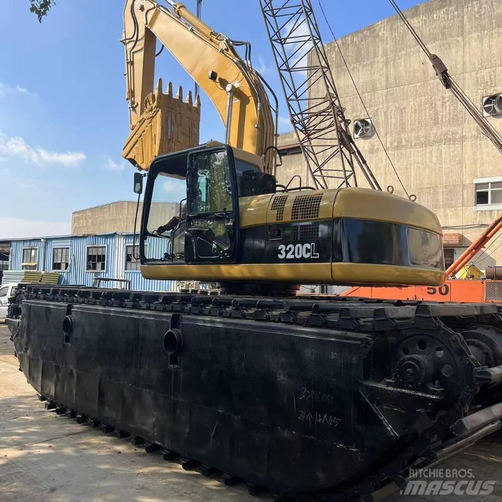 CAT 320 C 水陸両用油圧ショベル、ユンボ
