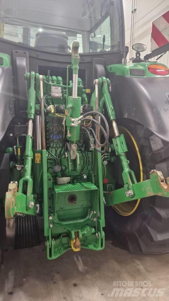 John Deere 6250 R トラクター