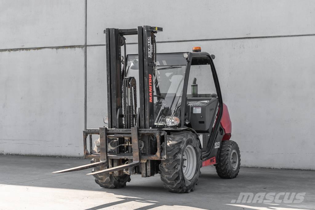 Manitou MC 25-4 ディーゼル・軽油