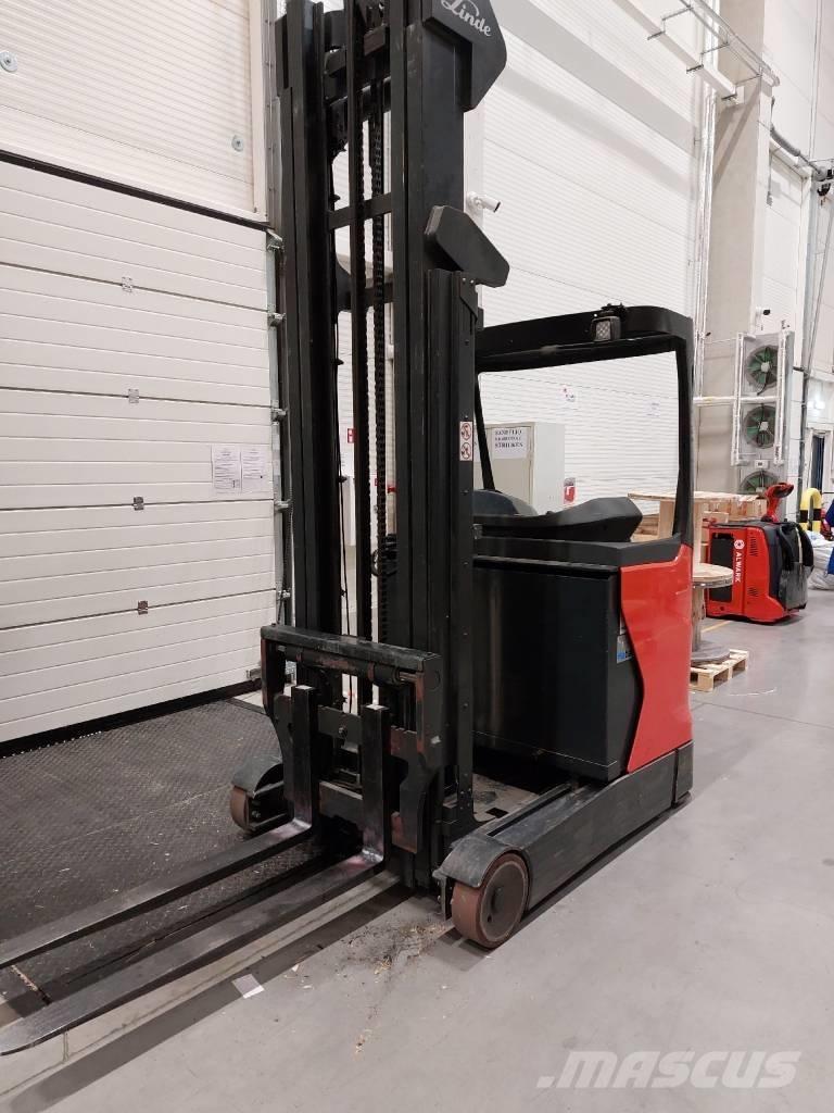 Linde R14 自走式スタッカー