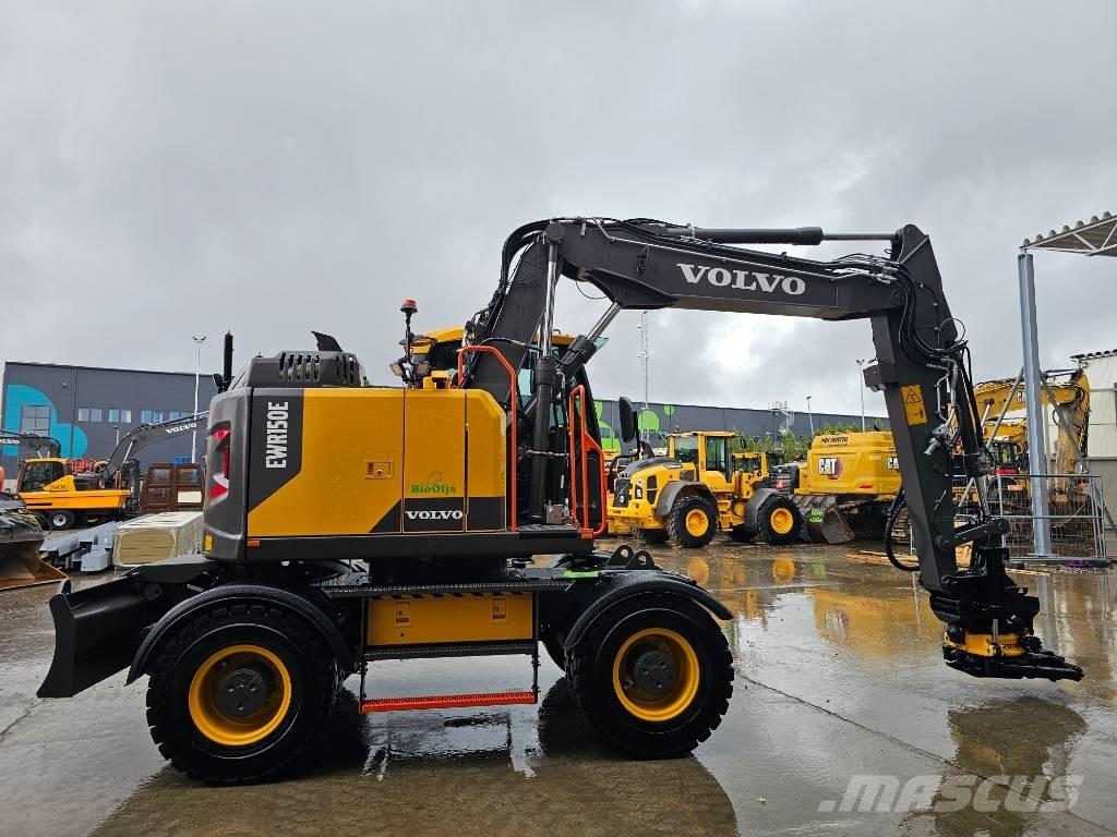 Volvo EWR150E ホイール式油圧ショベル（パワーショベル・ユンボ・バックホー）