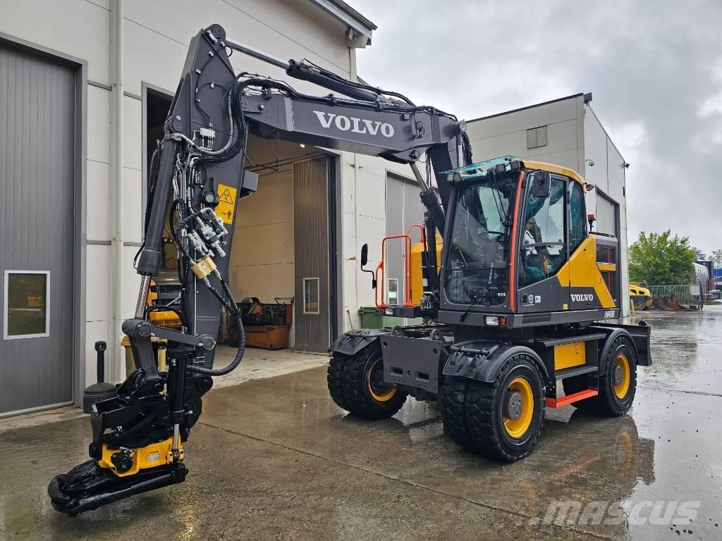 Volvo EWR150E ホイール式油圧ショベル（パワーショベル・ユンボ・バックホー）