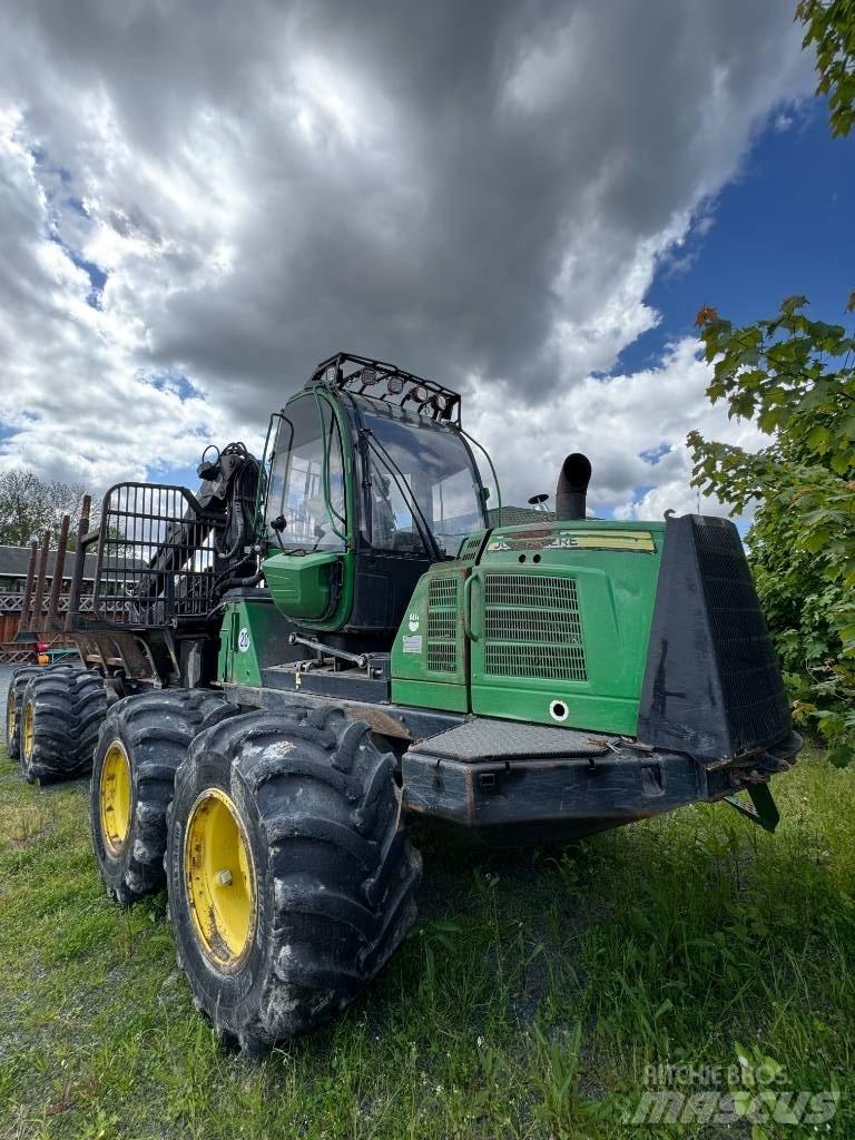 John Deere 1210 E フォワーダー