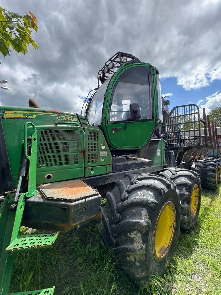 John Deere 1210 E フォワーダー