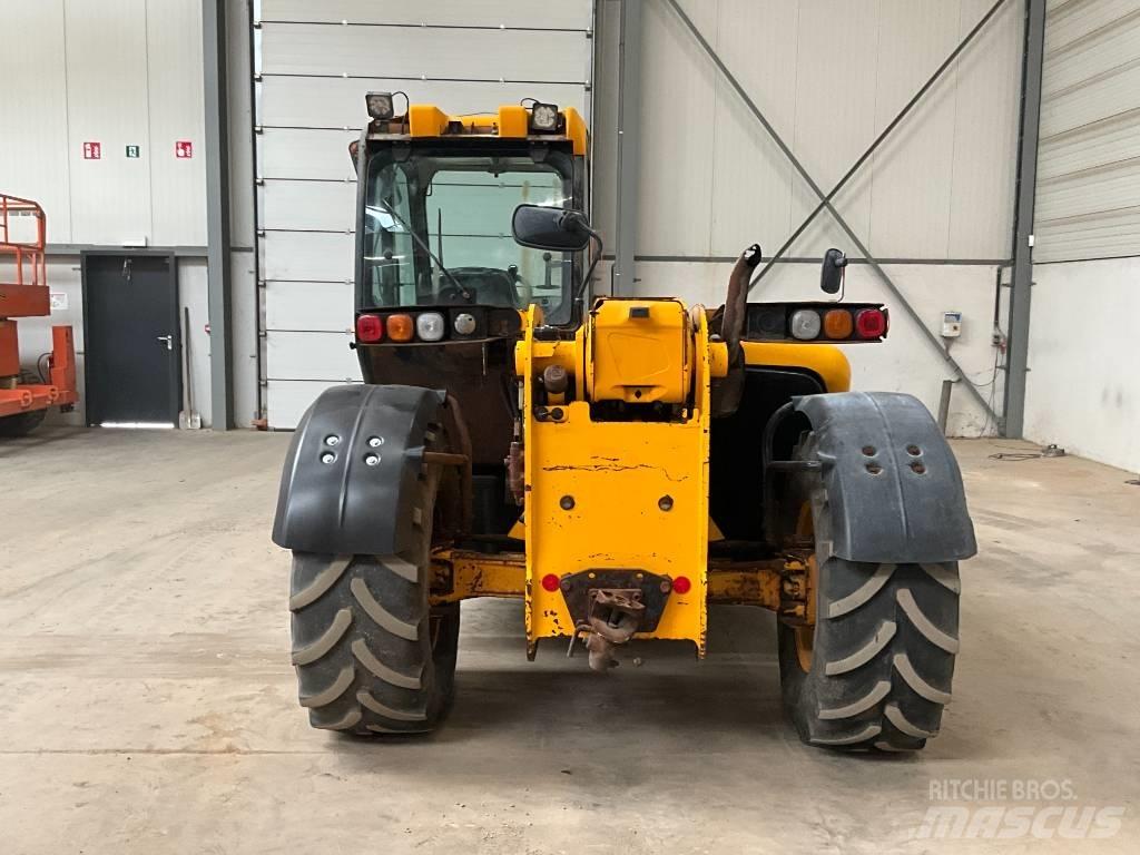 JCB 536-60 テレスコーピックハンドラー