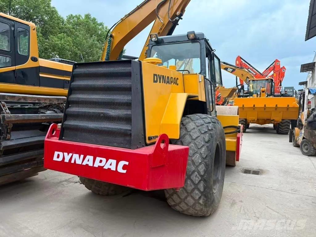 Dynapac CA 30 D 振動ローラ