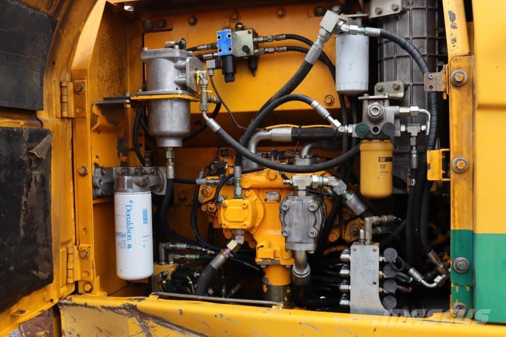 CAT 323 D 大型油圧ショベル12t以上（パワーショベル・ユンボ）