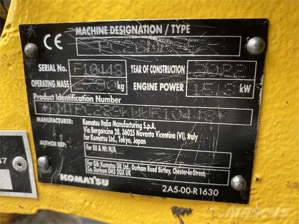 Komatsu PC26MR-5 ホイール式油圧ショベル（パワーショベル・ユンボ・バックホー）