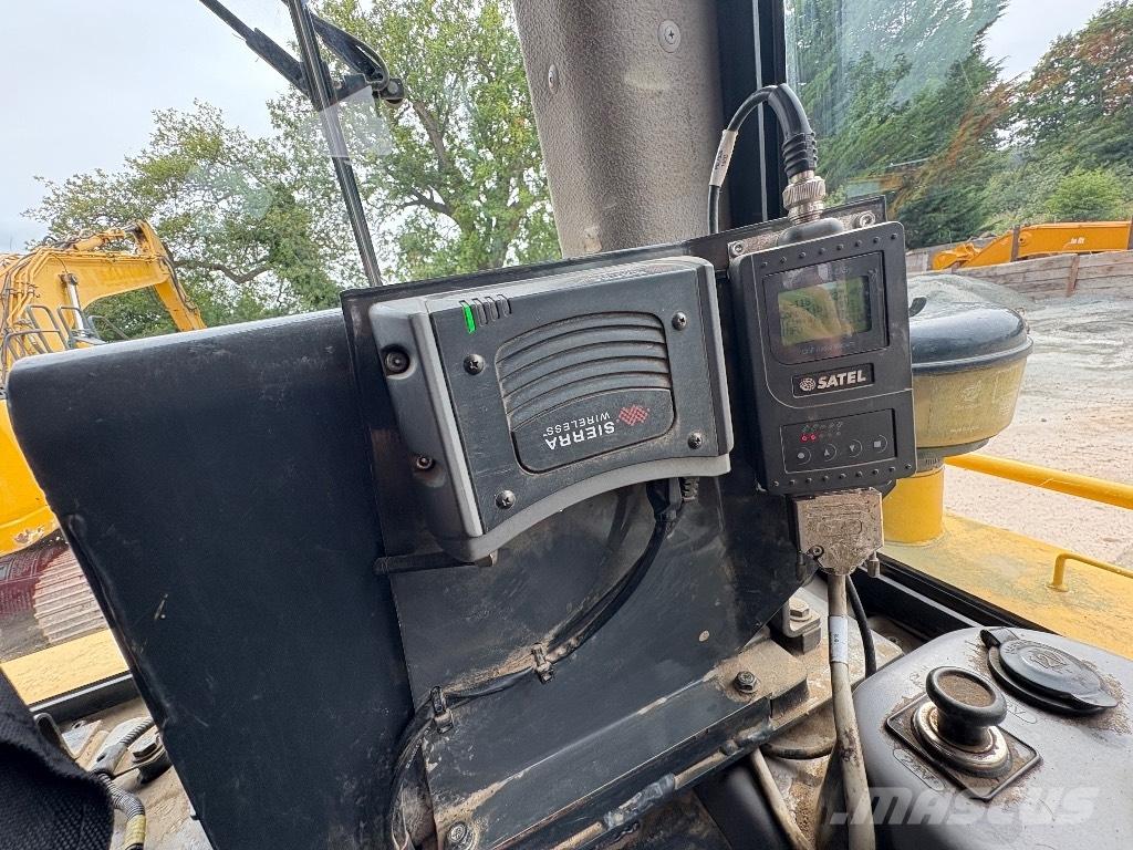 Komatsu D65PXI-18 ブルドーザー