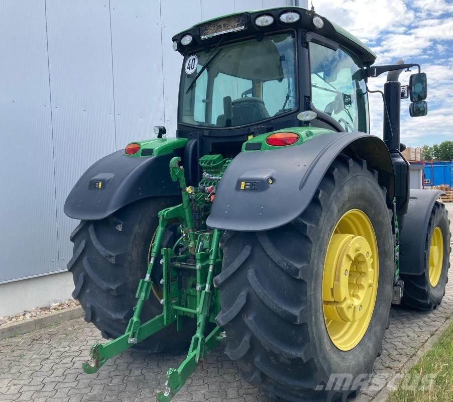 John Deere 6250R トラクター