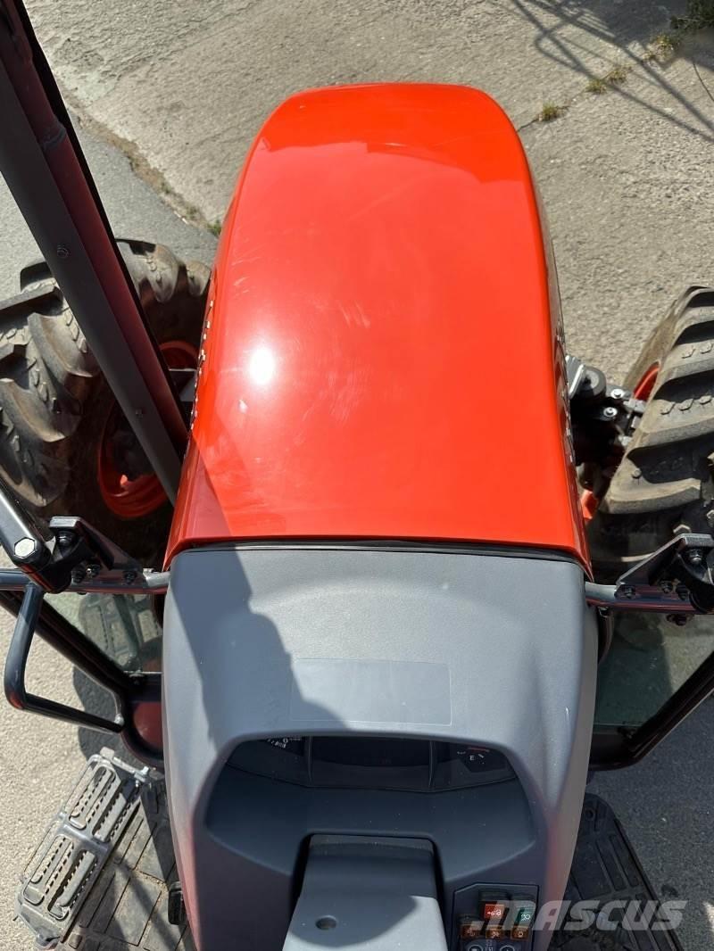Kubota M4063 ROPS トラクター