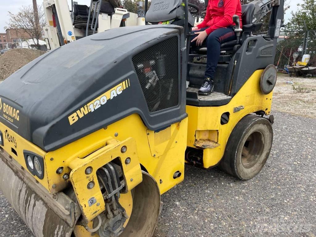 Bomag BW 120 AC-5 コンバインドローラ