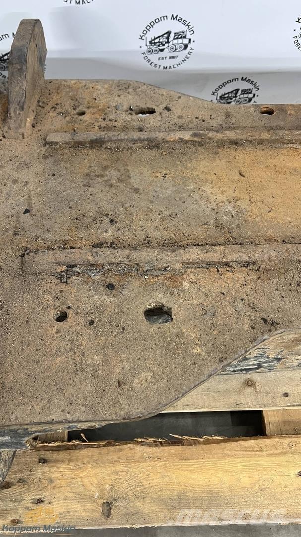 Komatsu 845 その他部品