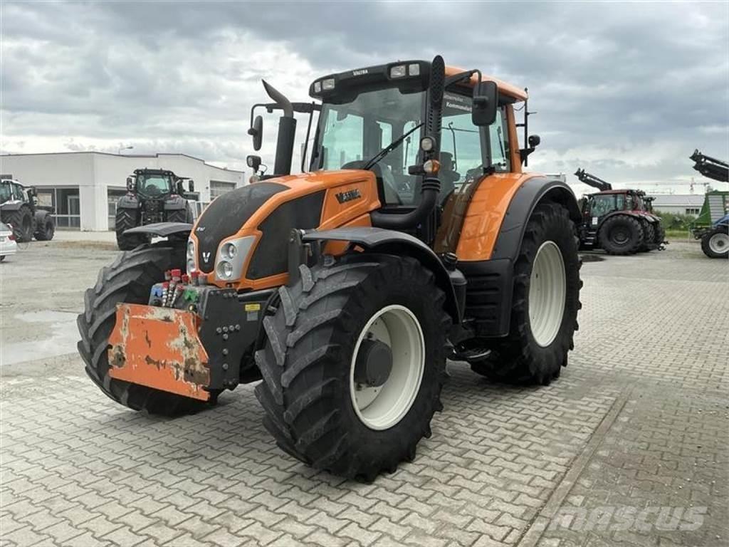 Valtra N 163 D トラクター