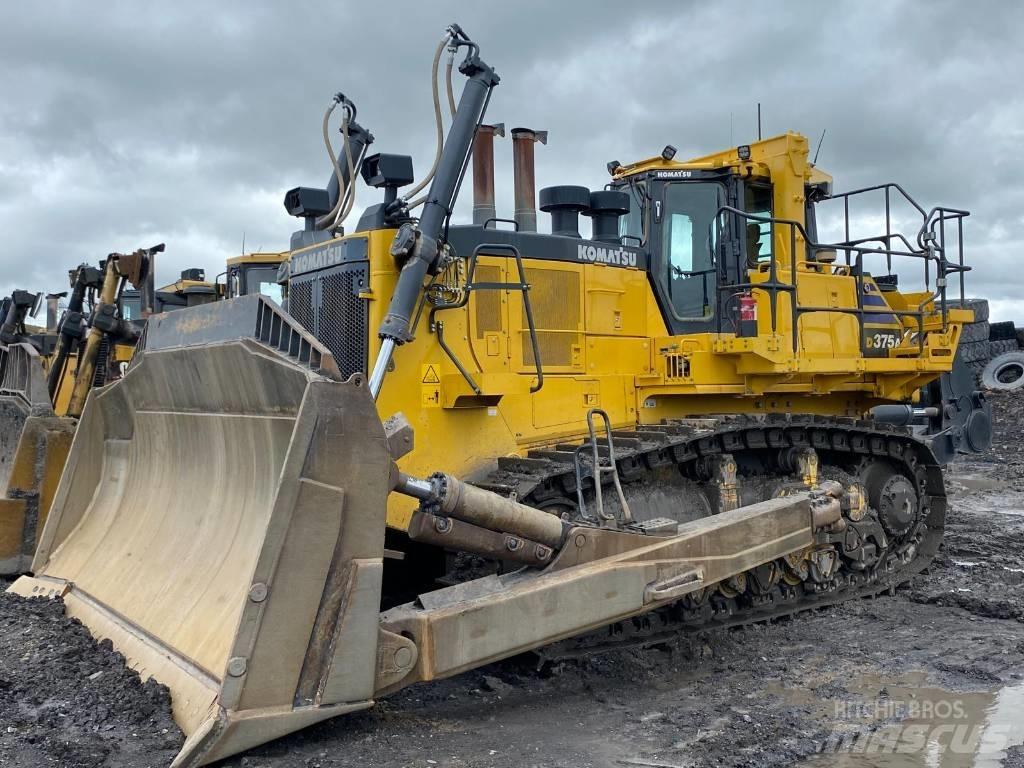 Komatsu D 375 A-8 ブルドーザー
