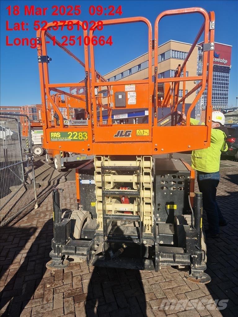 JLG ERT 4769 シザースリフト