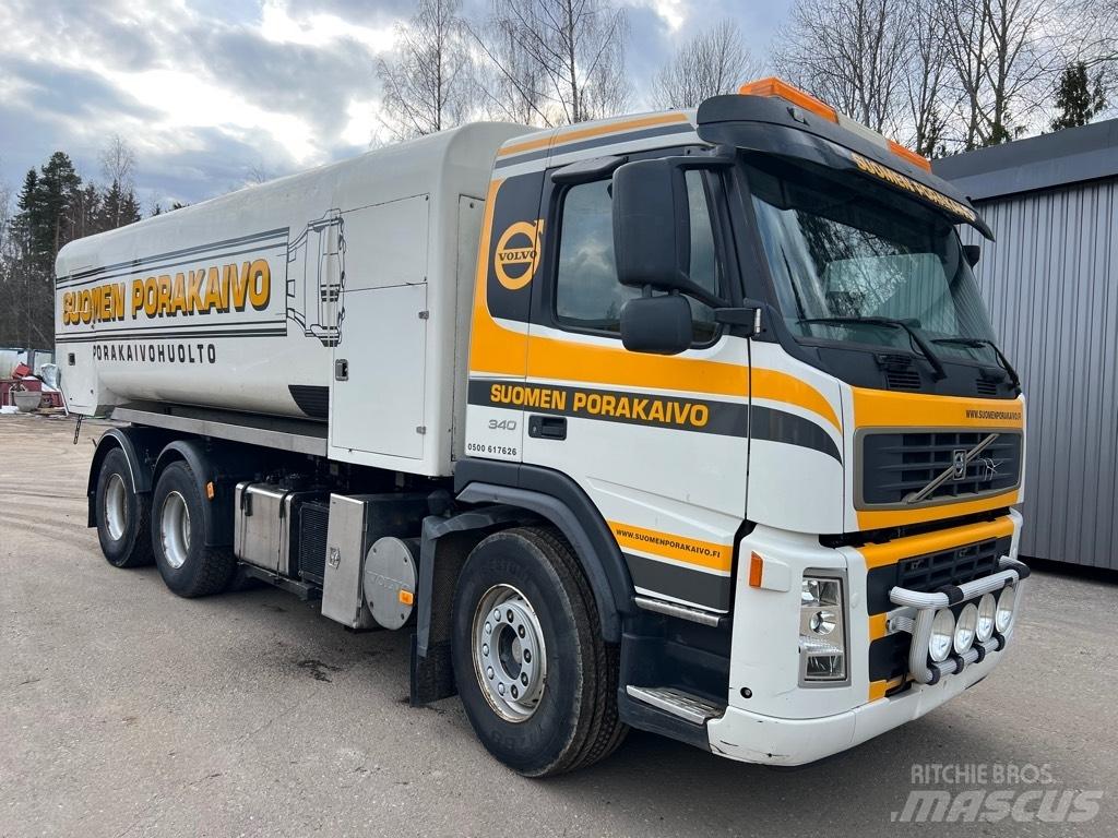 Volvo FM9 コンバイン／バキュームトラック