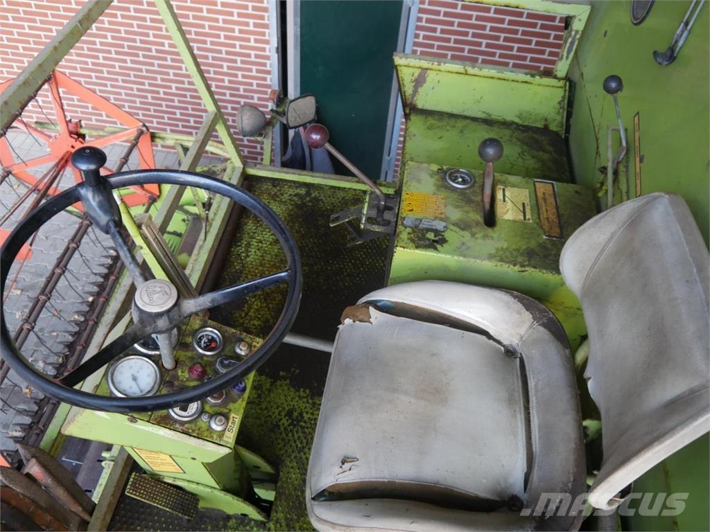 CLAAS Mercator 75 コンバイン