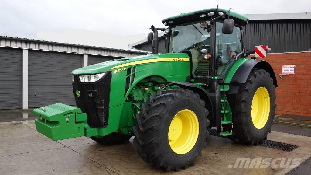 John Deere 8370 R トラクター