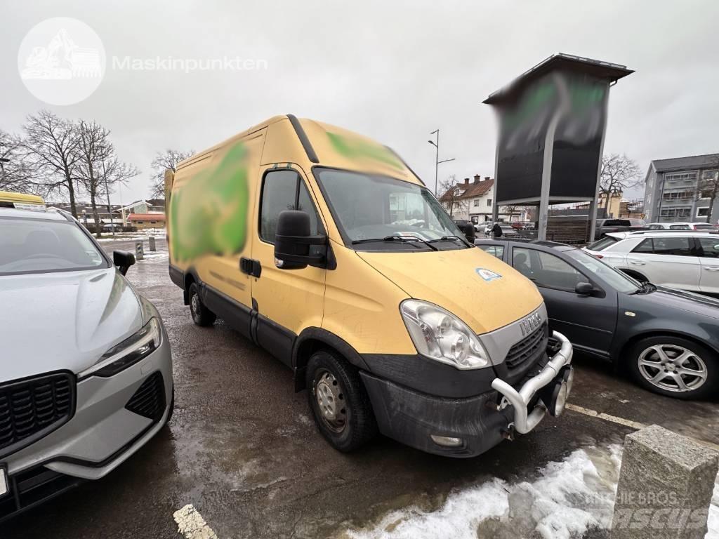 Iveco Daily 35 S13 V パネルバン