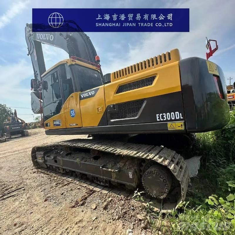 Volvo EC 300 大型油圧ショベル12t以上（パワーショベル・ユンボ）