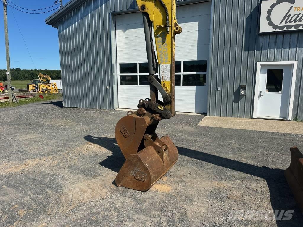 Wacker Neuson 8003 大型油圧ショベル12t以上（パワーショベル・ユンボ）