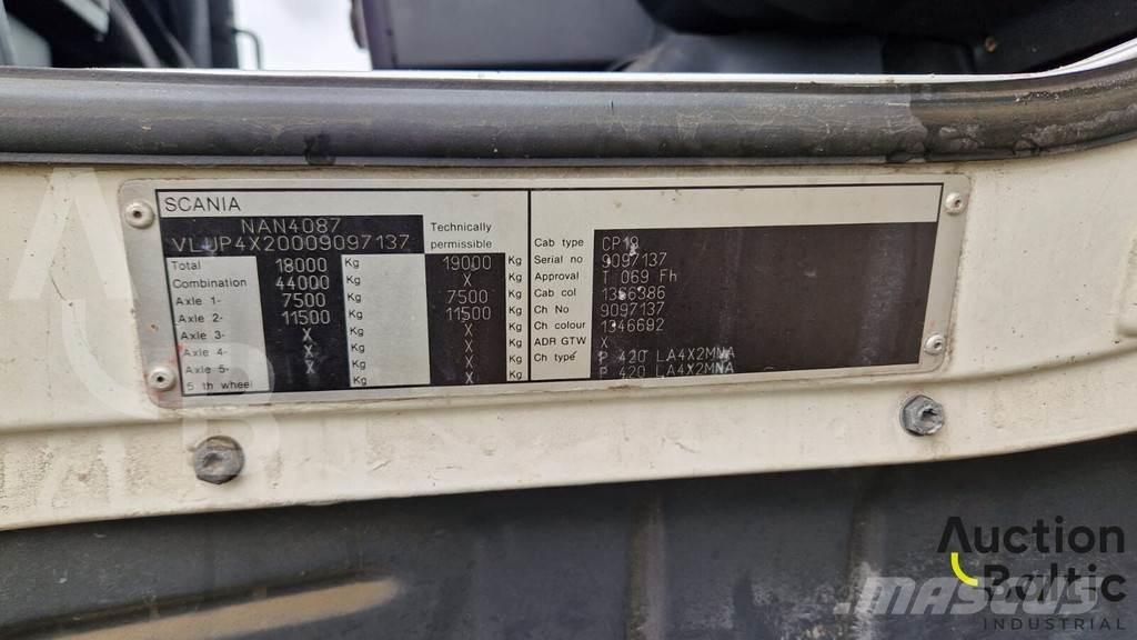 Scania CP19 中古トラクターヘッド | トレーラーヘッド