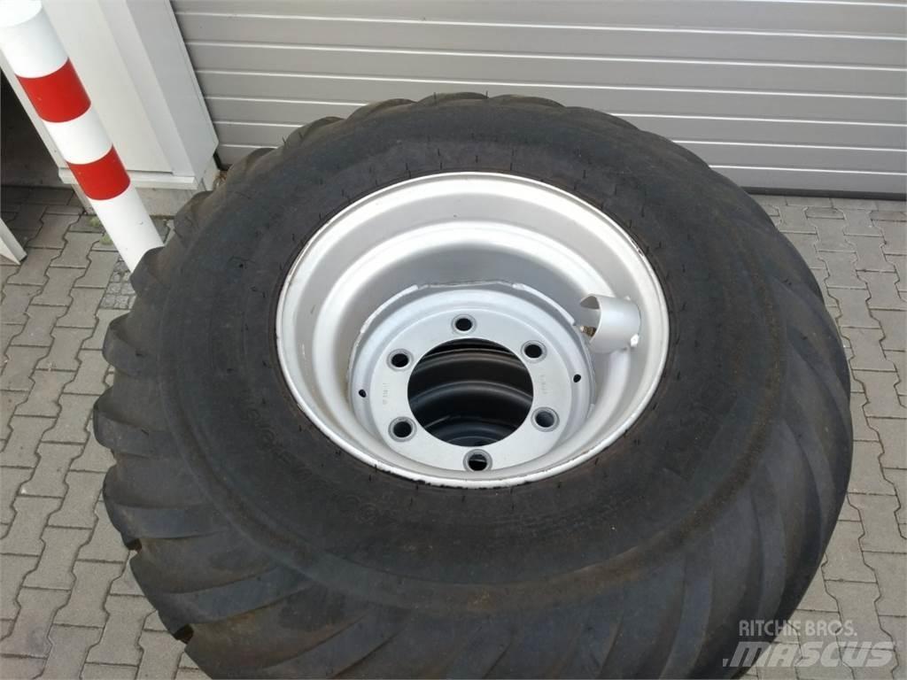 BKT 400/60 15.5 農業機械 -　その他