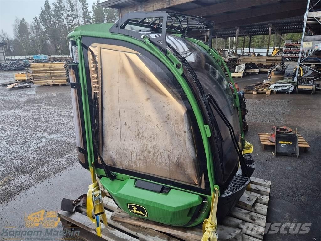 John Deere 1270G キャビン及び内装
