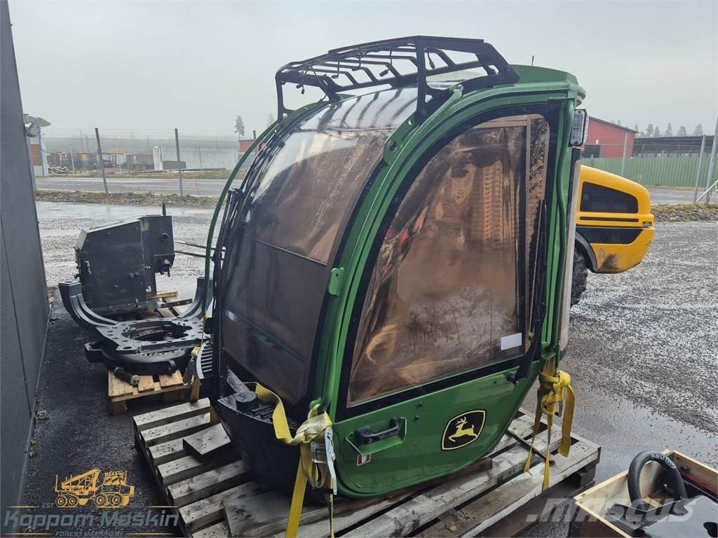 John Deere 1270G キャビン及び内装