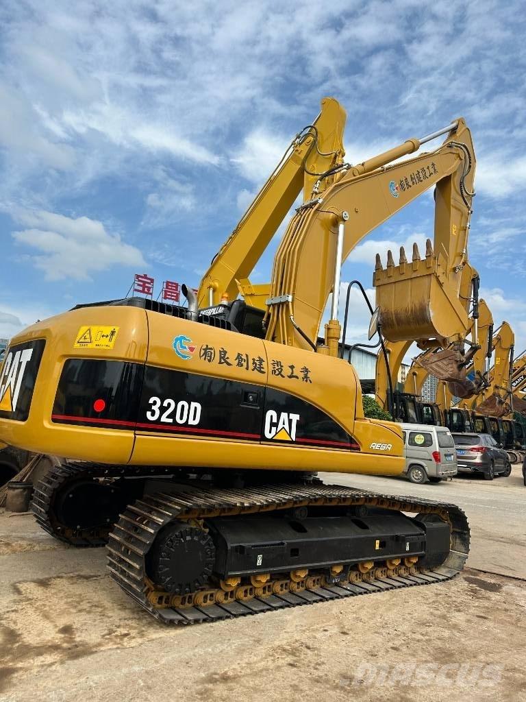 CAT 320 D 大型油圧ショベル12t以上（パワーショベル・ユンボ）