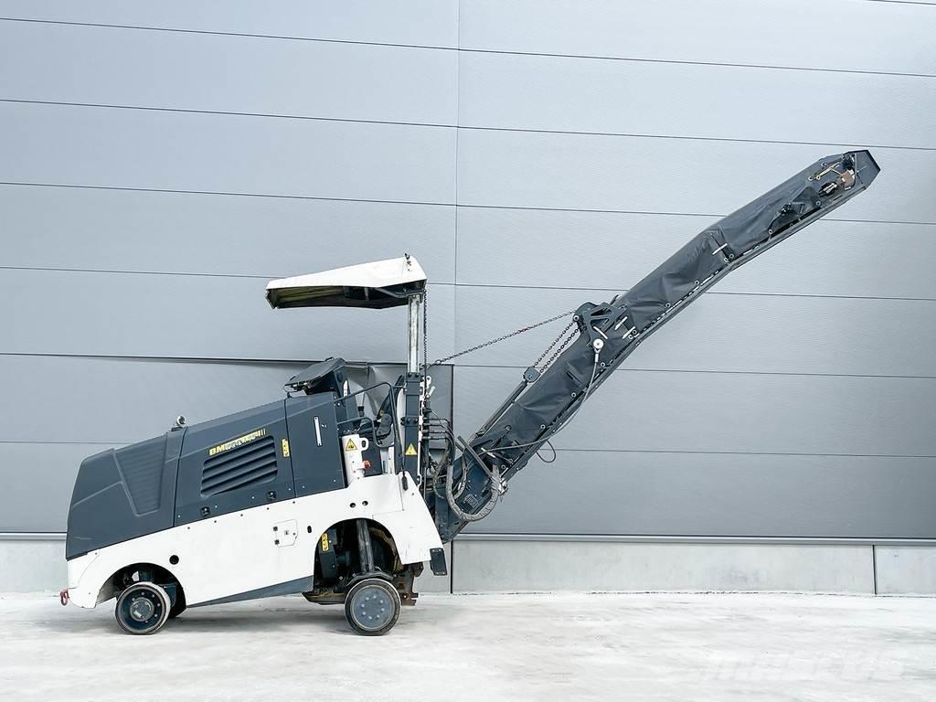 Bomag BM 500/15-2 アスファルトコールドミリングマシーン