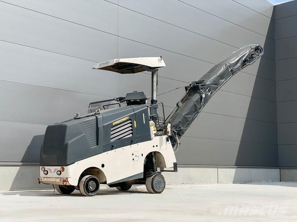 Bomag BM 500/15-2 アスファルトコールドミリングマシーン