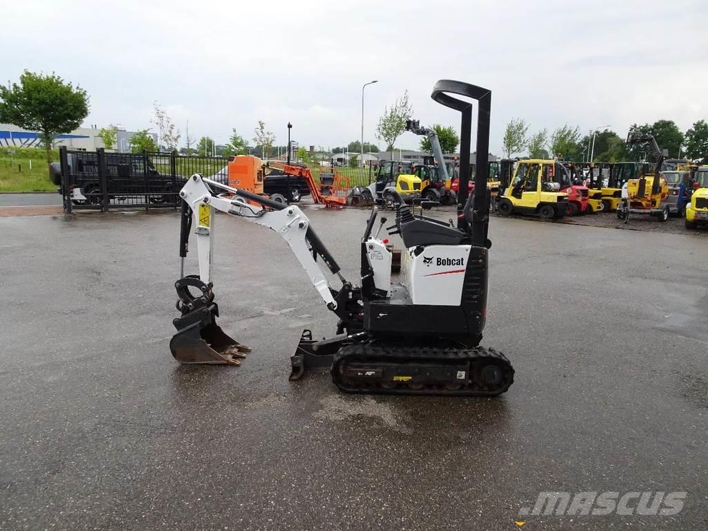 Bobcat E10Z ミニ油圧ショベル 7t以下（ミニユンボ・ミニディガー）