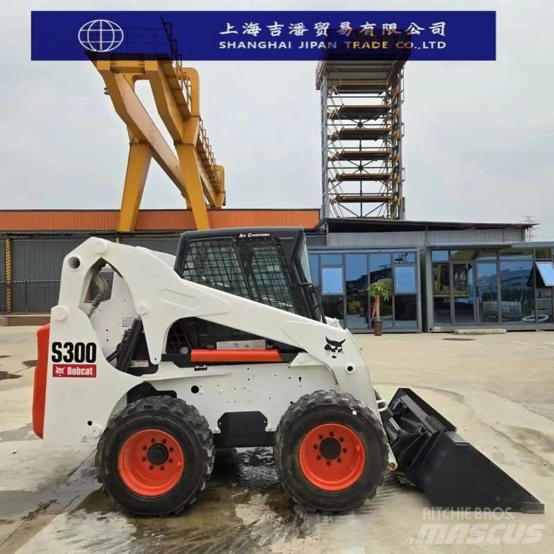 Bobcat s 300 スキッドステアローダー