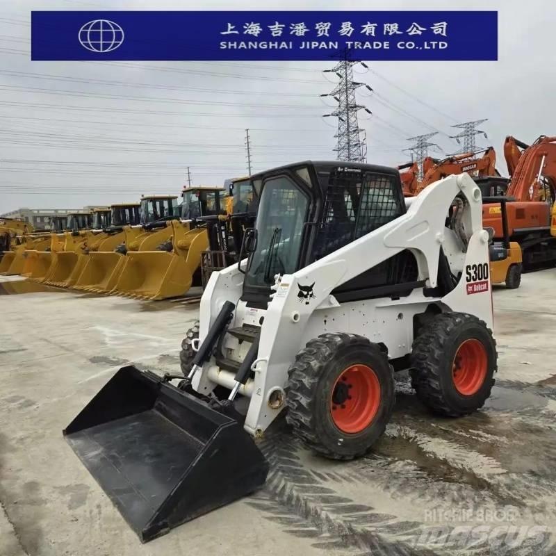 Bobcat s 300 スキッドステアローダー