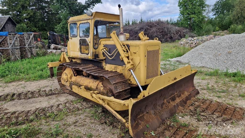 CAT D 4 D ブルドーザー