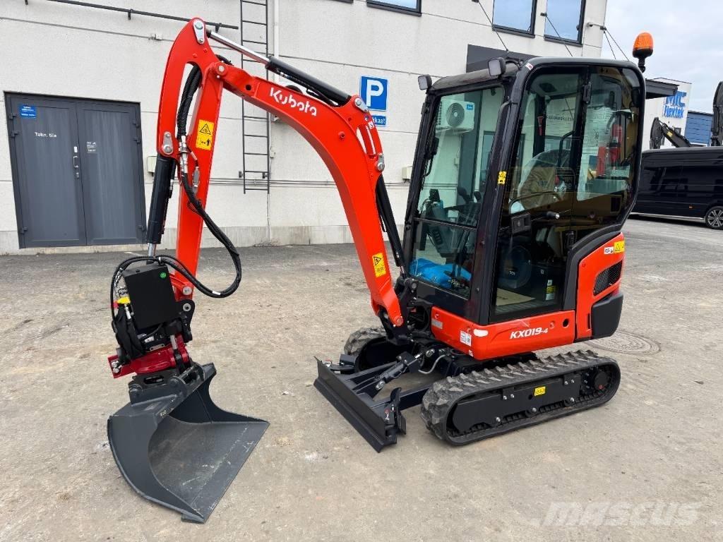Kubota KX 019-4 ミニ油圧ショベル 7t以下（ミニユンボ・ミニディガー）