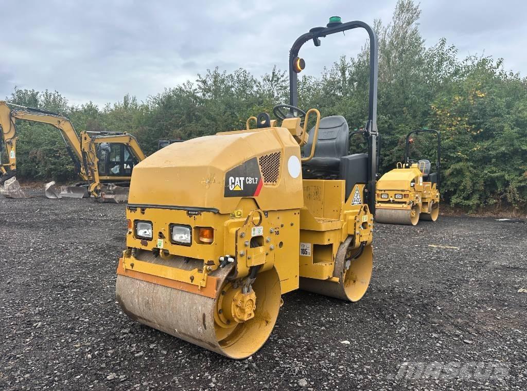CAT CB 1.7 タンデムローラ